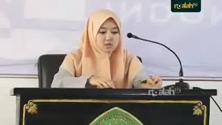 Bikin Bengong ! Santri Cantik Ini Sangat Fasih Baca Kitab Kuning