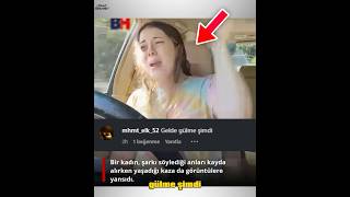 Şarkı Söylerken Yaşanan Komik Araba Kazası Viral Video