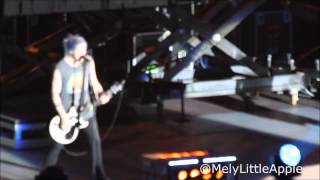 5 Seconds Of Summer - Kiss me kiss me (Milan, 9/5/15)