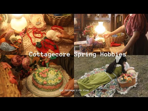 Cottagecore Spring Hobbies 🧺🧶🍯| Crocheting a strawberry bag 🍓