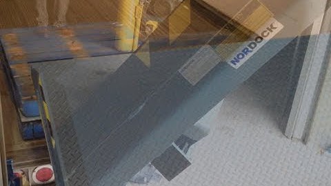 Nordock Telescoping Hydraulic Dock Leveler