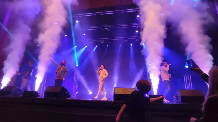 Blazin' Squad - Here 4 One (Winter/Christmas Tour 2022) HD