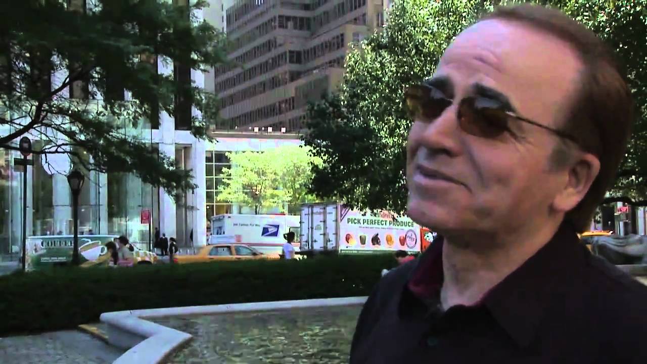 Pellumb Elmazi   -    nje  dite ne  New York