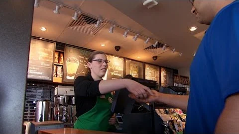 Barista learns sign language for customer - DayDayNews