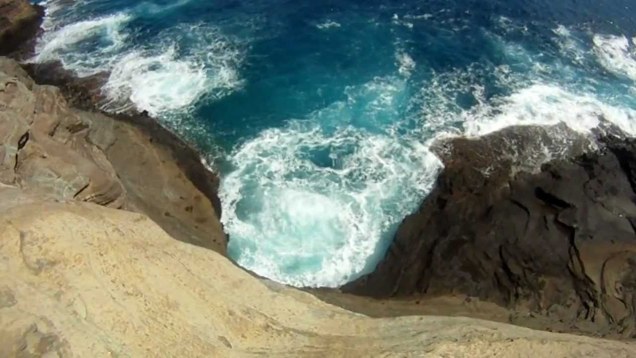 Cliff Jumping Oahu