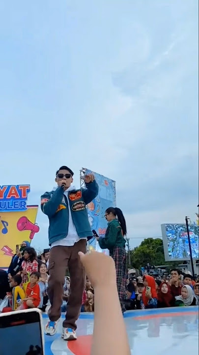 Gilga sahid appears with leonaz #gilgasahid #gilpy