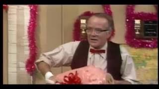 WKRP in Cincinnati S02E11 Jennifer s Home for Christmas