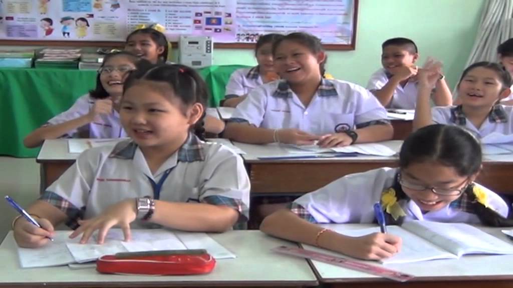 วิดีโอโรงเรียนมารีวิทยากบินทร์บุรีปรับปรุงใหม่โดยพินิจ x264