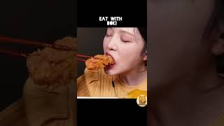 Mukbang KFC Fried Crispy Chicken, Cheesy Buldak Ramen & Sausage KFC 핫크리스피 치킨까르보 불닭볶음면 + 소세지 먹방