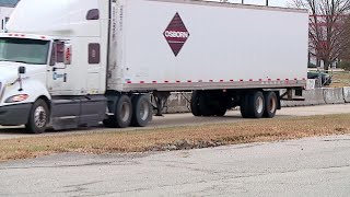 Trucking bankruptcy leaves some 3,000 drivers jobless and stranded