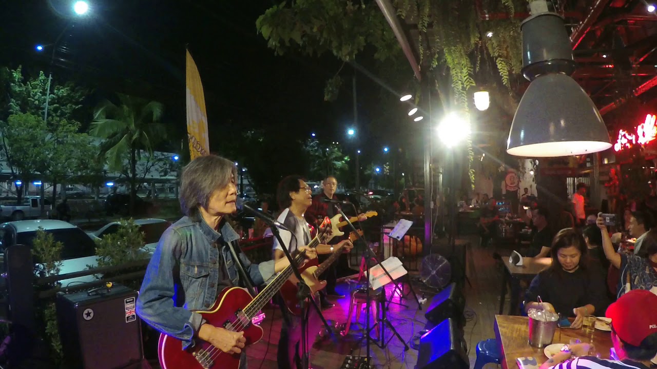 Beatlenuts Thai song "The Travelers". Chiangmai, Dec. 23rd 5 of 11