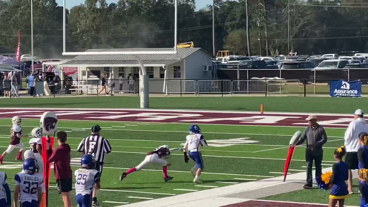 Jesse Bradley #1 Live Oak Eagles B-Team 45 yard touchdown run with a stiff arm.