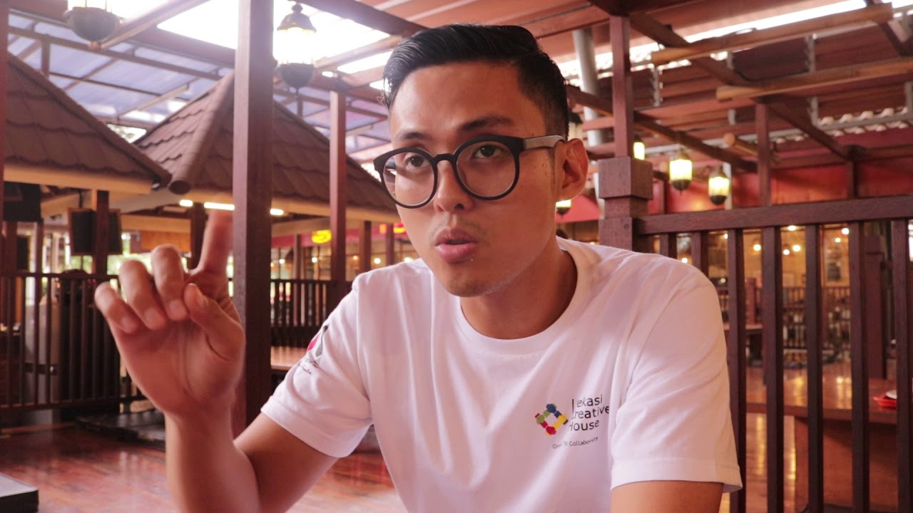 Kuliah atau Mulai Dunia Profesional? - YouTube
