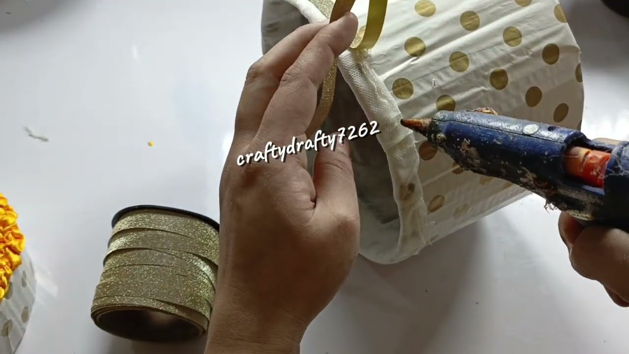 DIY cardboard into a beautiful box|diy|giftbox|box|reuseideas|recyclingideas