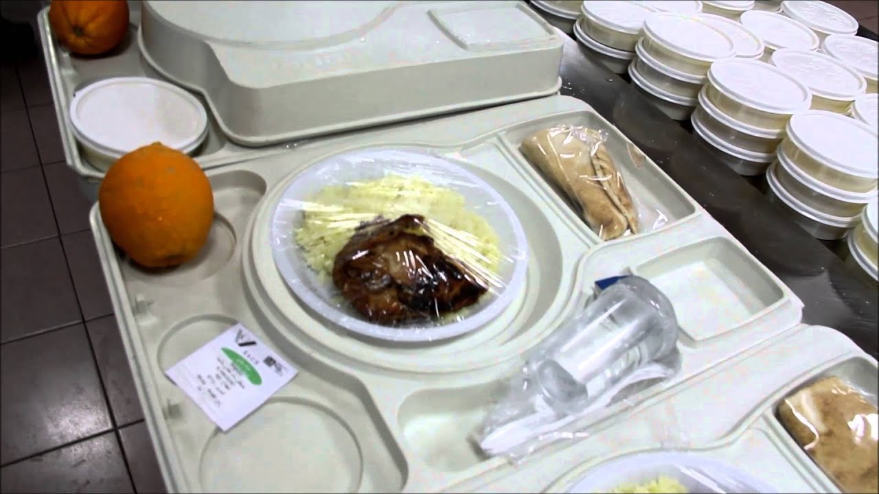 KAUH kitchen tour جولة في المطبخ