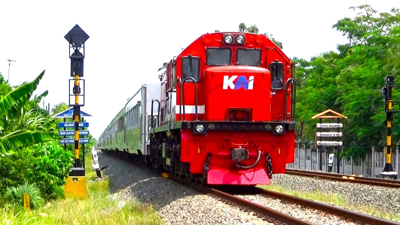 KERETA API PANJANG ‼️ TOP KOMPILASI  MENEMUKAN 8 KERETA API LOKOMOTIF VINTAGE,RnB,WnB|TOP KERETA API