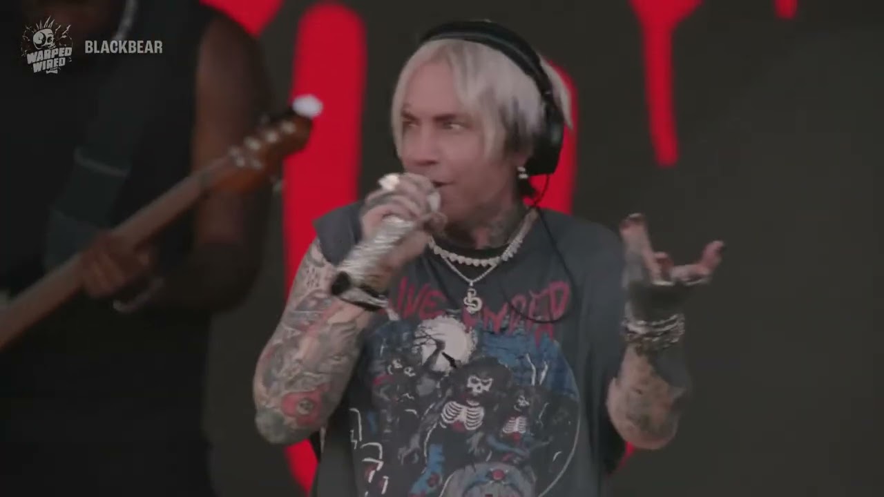 blackbear - gucci linen (Live @ Vans Warped Tour Long Beach 2025)