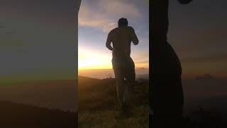 Bugil Di Puncak Gunung Prau