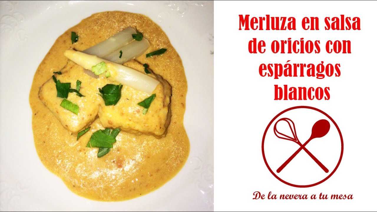 Merluza en salsa de oricios (erizos de mar) con espárragos blancos