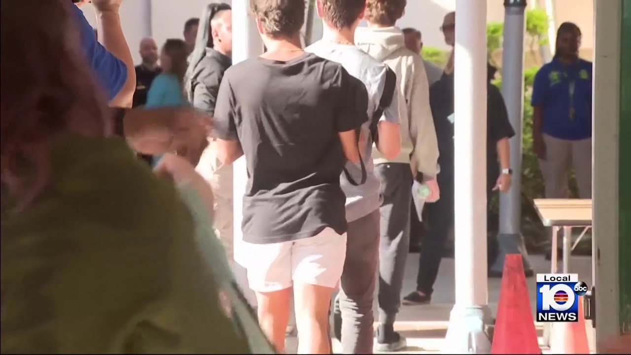 Broward County Public Schools implements metal detectors at 2 schools
