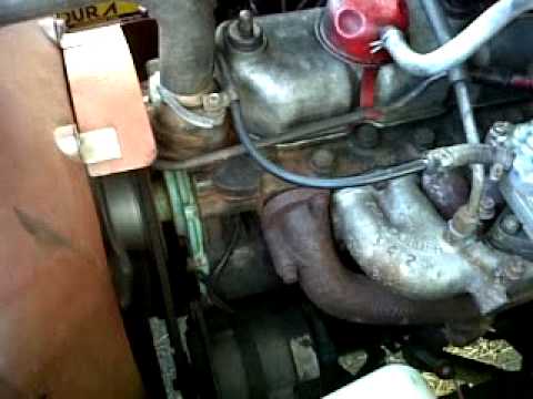 2.25 land rover engine run - YouTube