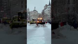 Quita Nieves - Gran vía - Madrid Esp🇪🇸 Filomena @emiliusviajero