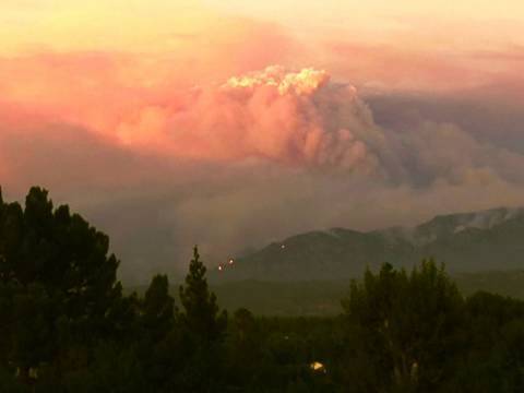 LA Fire Clouds in high speed - La Caada Fires