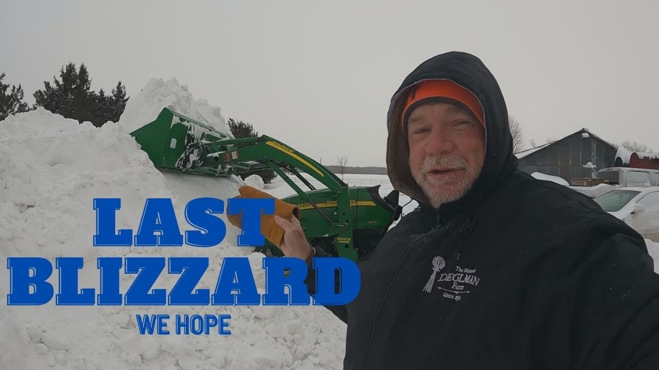 The blizzard battle - John Deere 3320 tractor Vs. The snow & cold - YouTube