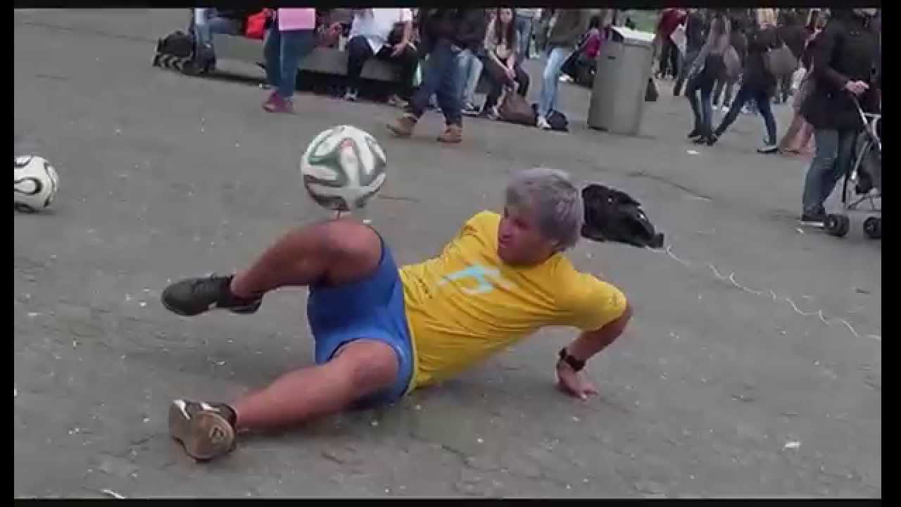 Freestyle Soccer RAW Street Entertainment (Break Dance)
