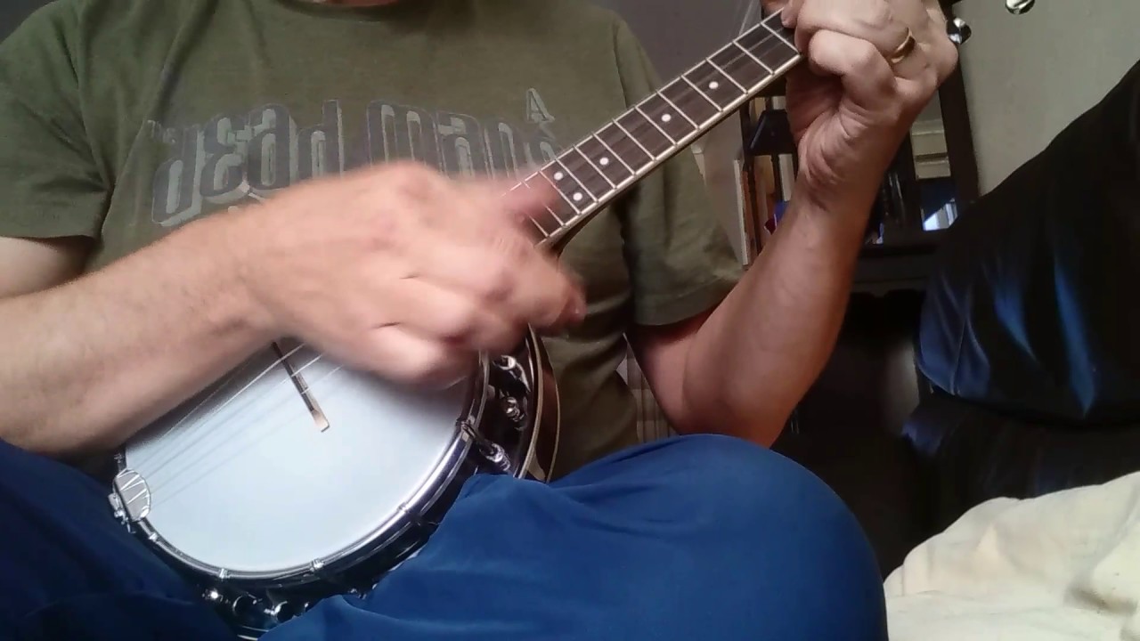 My attempt at George Formby Leaning on a lamppost Solo on Barnes and mullins banjolele!