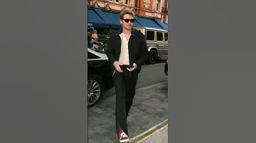 #Joe Alwyn was Spotted At The Same Location Where #Taylor Swift Dated #Travis kelce ||#shorts