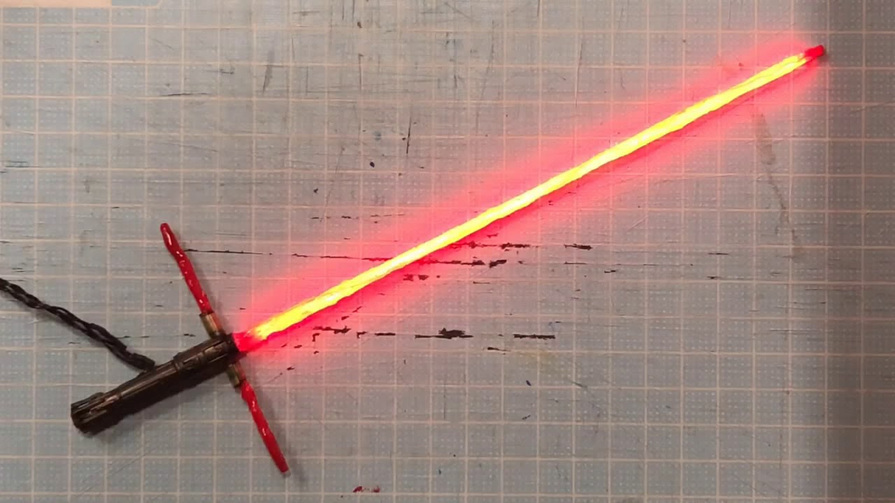 Hot Toys Kylo CCFL lightsaber with staggered ignition YouTube