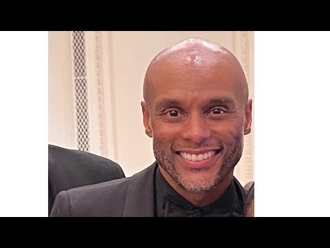 R&B Singer "Kenny Lattimore" Sings Smash Hit at Wedding Celebration