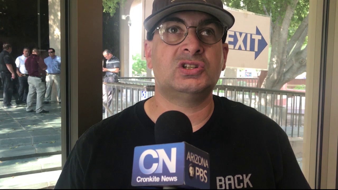 Citizens praise and question the actions of the Phoenix Police Department | Cronkite News