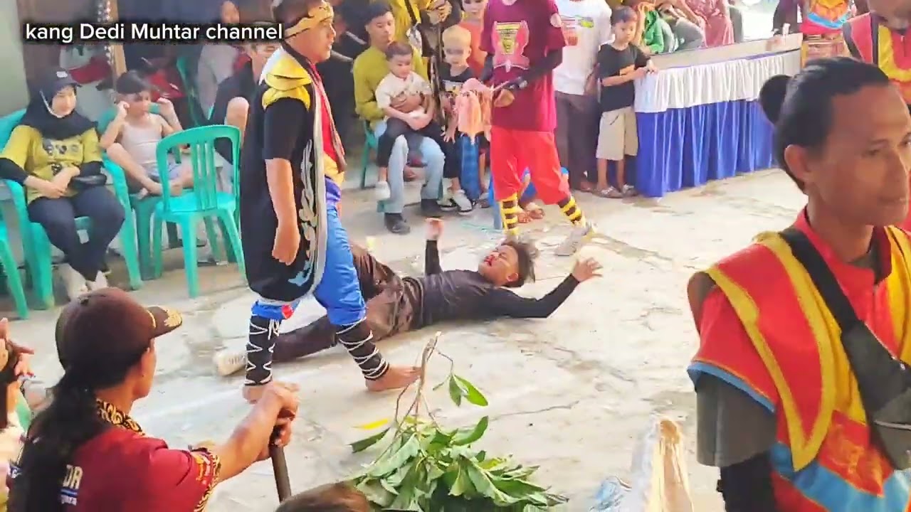 atraksi singa dangdut  Warlan muda putra Lodaya