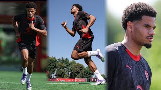 Latihan Pertama Zachary Athekame di AC Milan.