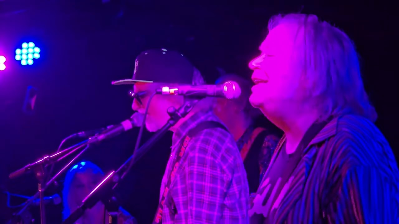 Minus 5 live 2025 "Aw Shit Man" Scott McCaughey Kurt Bloch Peter Buck Debbie Peterson Linda Pitmon