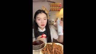 🔴 LIVE: Cozy Chinese Girl Eat & Talk, Gentle ASMR Eating Sounds & Relax Mukbang Vibes screenshot 1