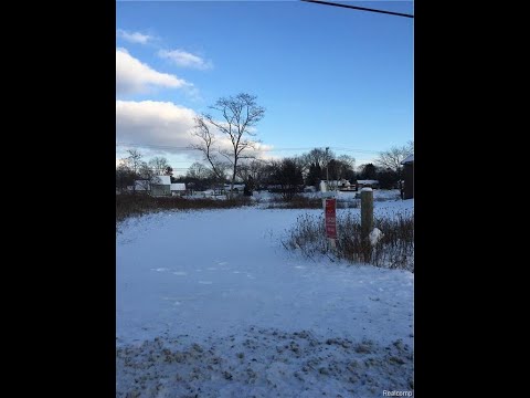 9824 Dixie, Clarkston, MI home video tour