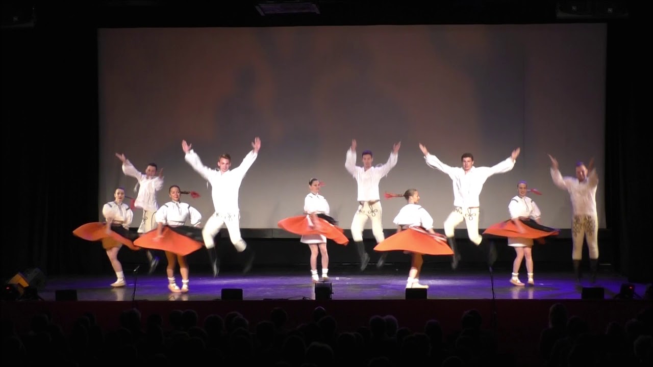 Soutěžní tance na festivalu v Budapešťi