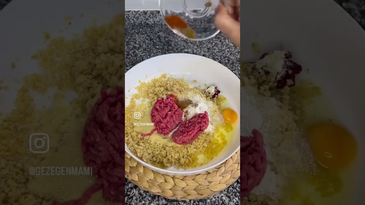Bulgur köftesi #youtubeshortsvideo #yemek #yemektarifi #köfte #akşamyemeği #akşamanepişirsem Bulgur köftesi #youtubeshortsvideo #yemek #yemektarifi #köfte #akşamyemeği #akşamanepişirsem