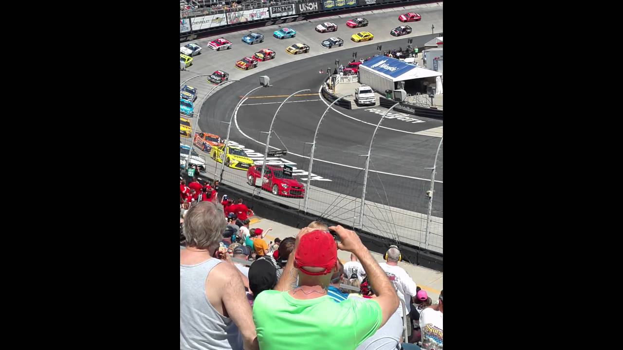 Bristol Motor Speedway First Take Off at the Food City 500 (2016) - YouTube