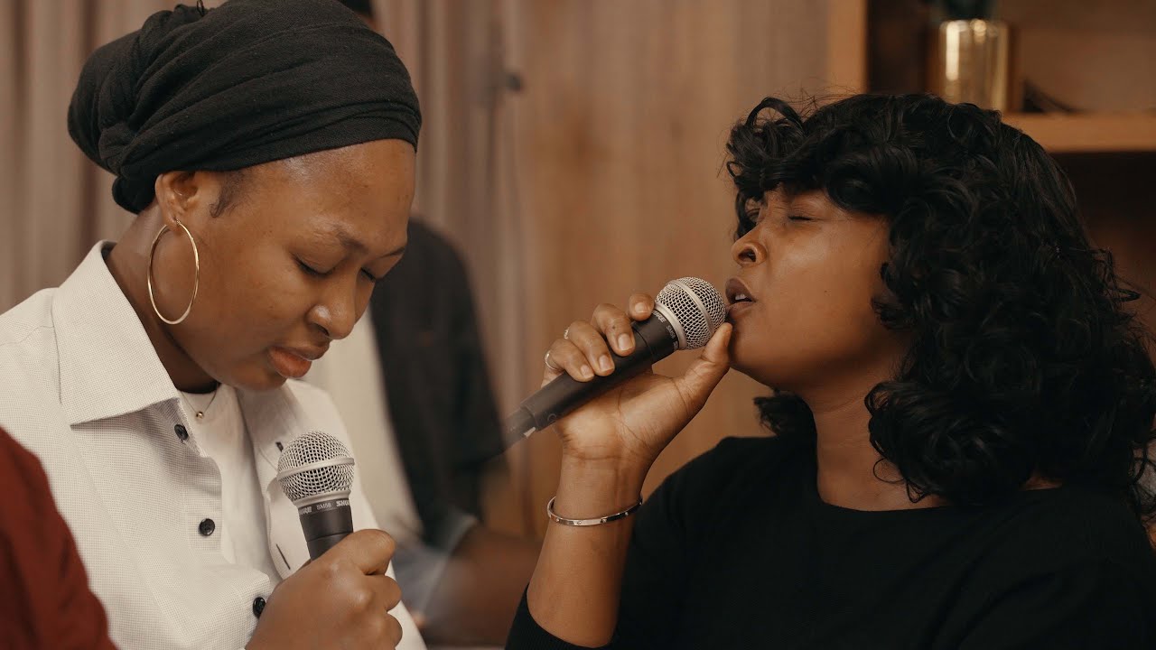 Never Gave Up (Unplugged) - Big Circle Worship feat. Enyo, Seyi Faniran & Debby Jones