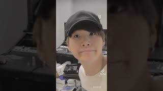 Download Lagu #BTS SUGA MAKING HIS STUDIO RECORDING | GENIUS LAB MP3