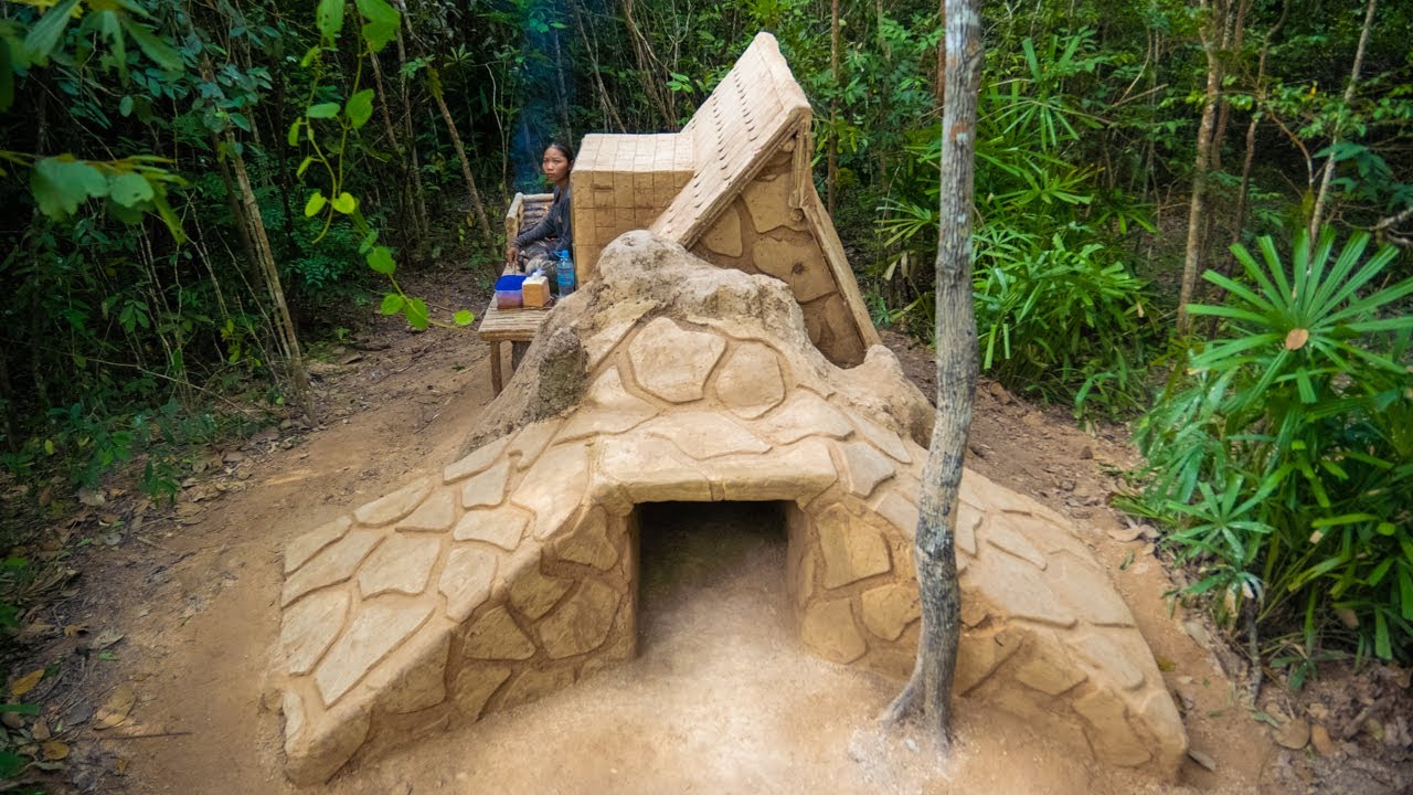 GirlTheBuilder Build a Complete Warm Shelter Out Of Mud, Girl Solo ...