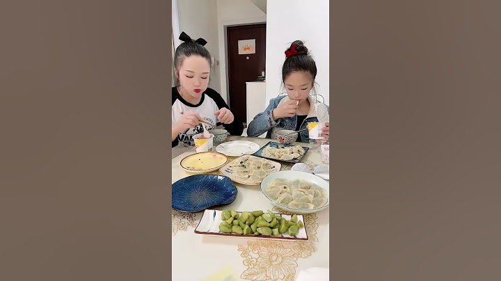 没想到老公去买羊头了害的我又吃了100个饺子 #美食 #记录生活家庭聚餐 #吃饺子啦  #搞笑吃播 #food #mukbang  #吃货推荐官 #tiktok #funny #万万没想到