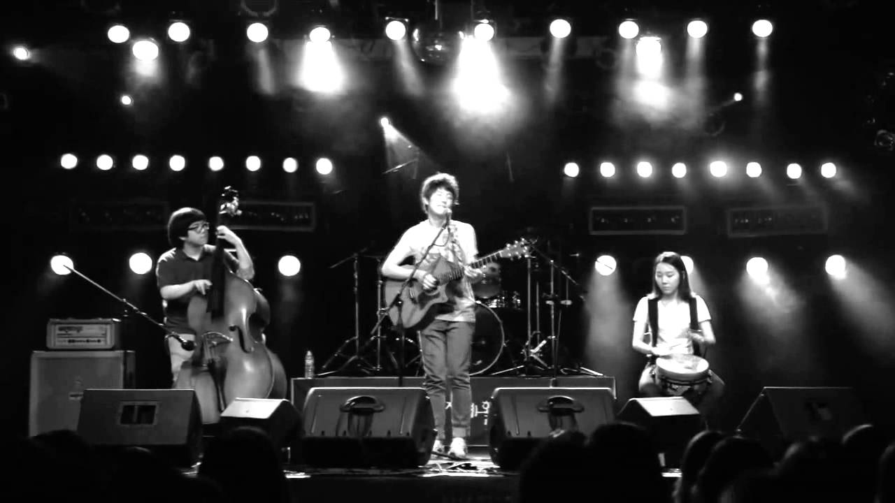 Standing EGG Kiss YouTube