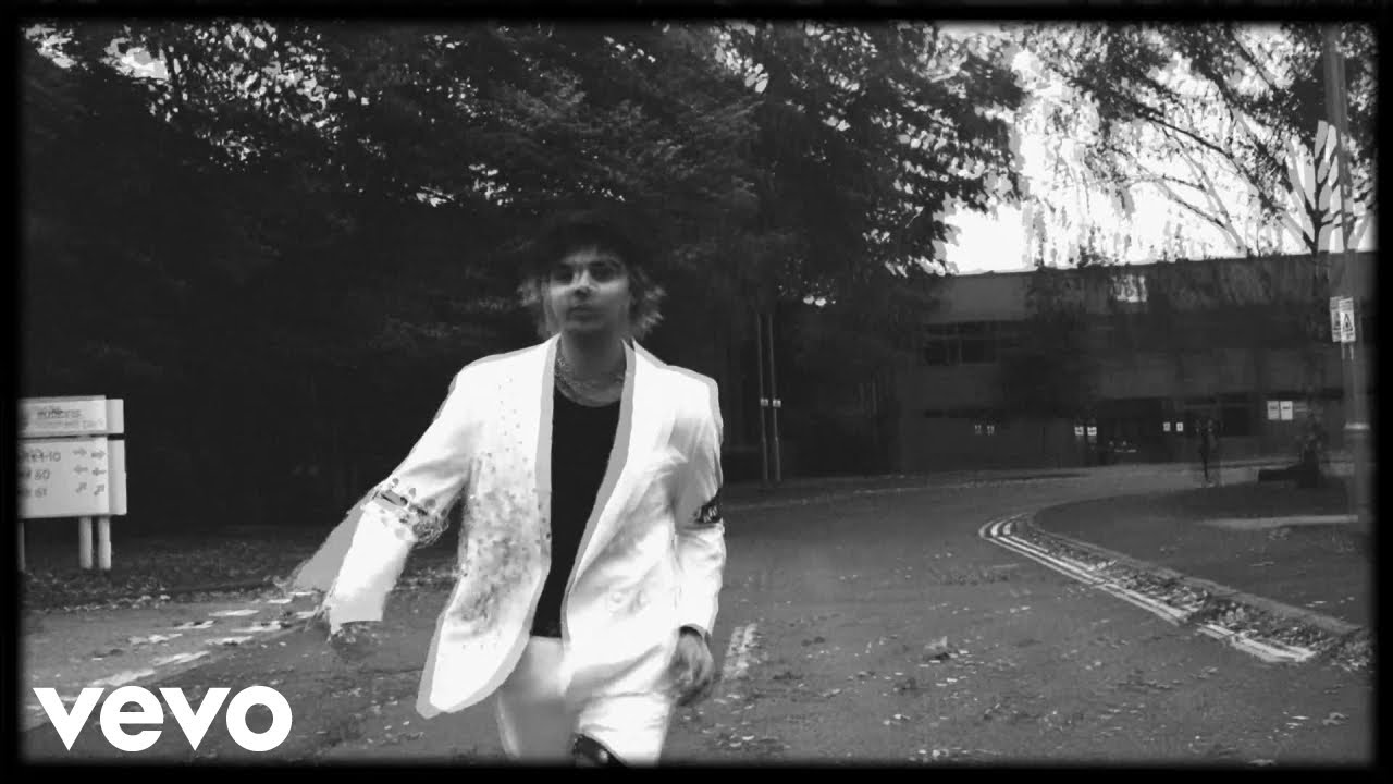 Super Dead Head - Mr Dream Man (Official Music Video)