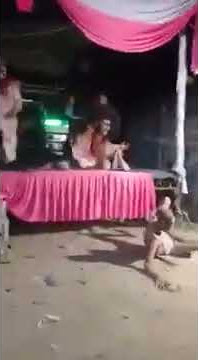 Hantu tuyul jatuh dari panggung