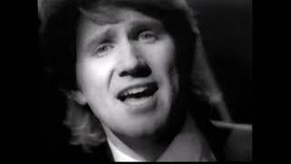 Watch Rik Emmett Let Me Be The One video